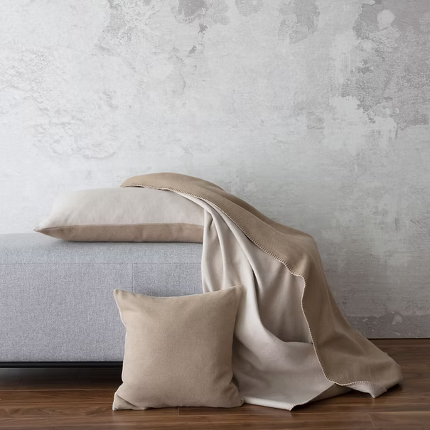 Patrizia | Throws