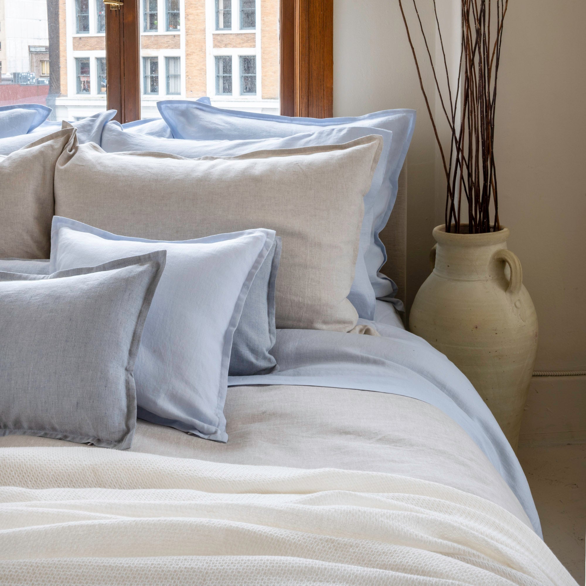 Echo | Linen