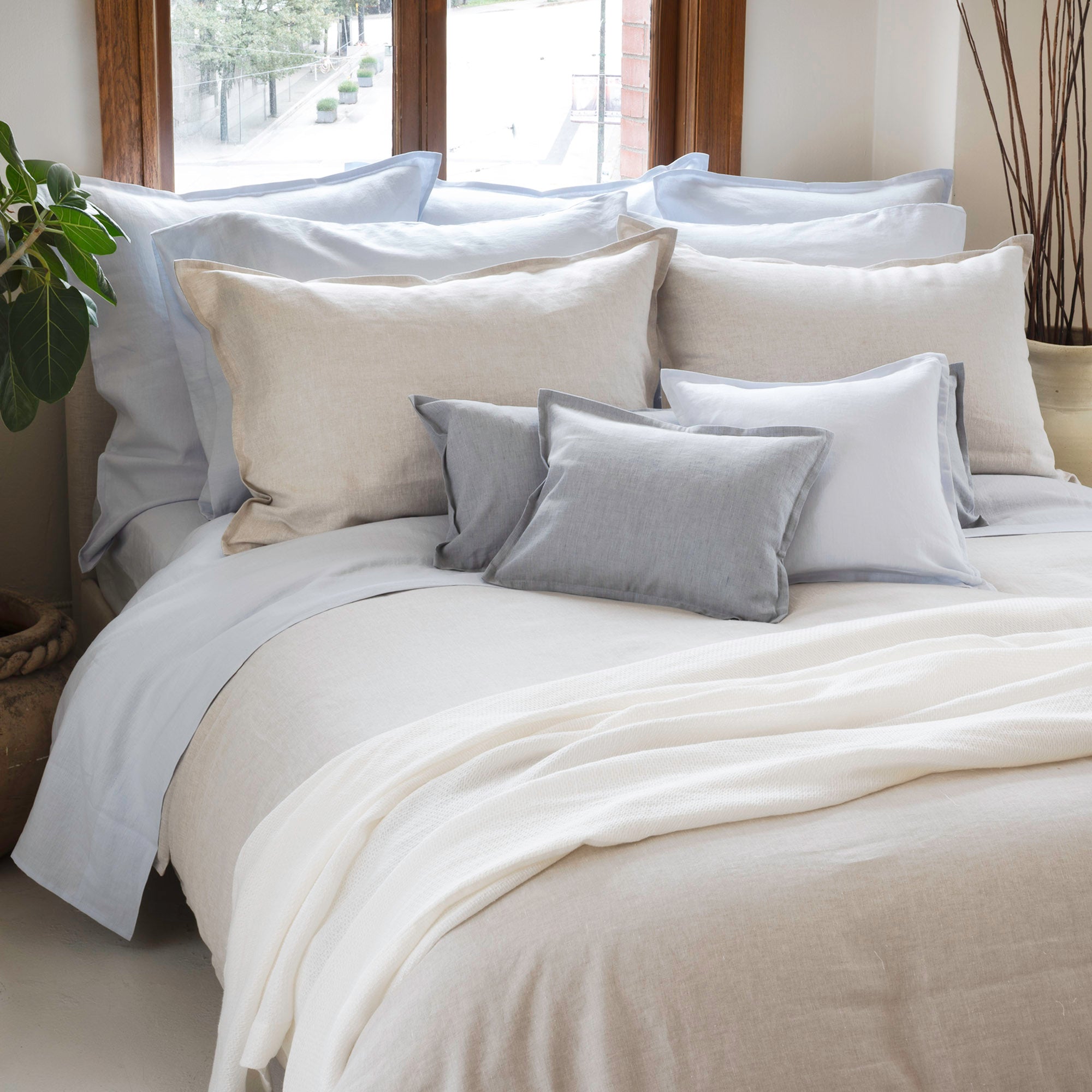 Echo | Linen